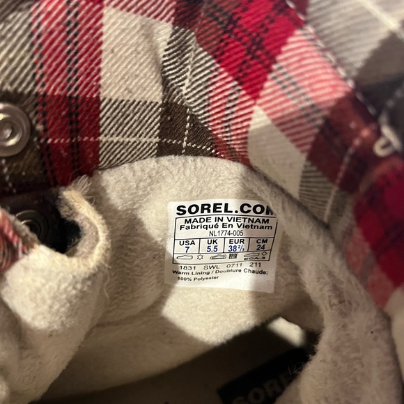 Sorel waterproof mid insulated boots size 7 - Picture 5 of 8